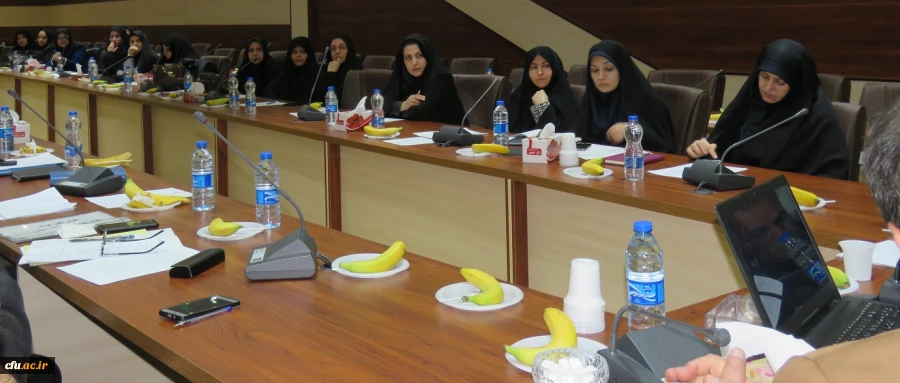 نشست تخصصی با مدیران مدارس مجری کاروزی استان آذربایجان شرقی