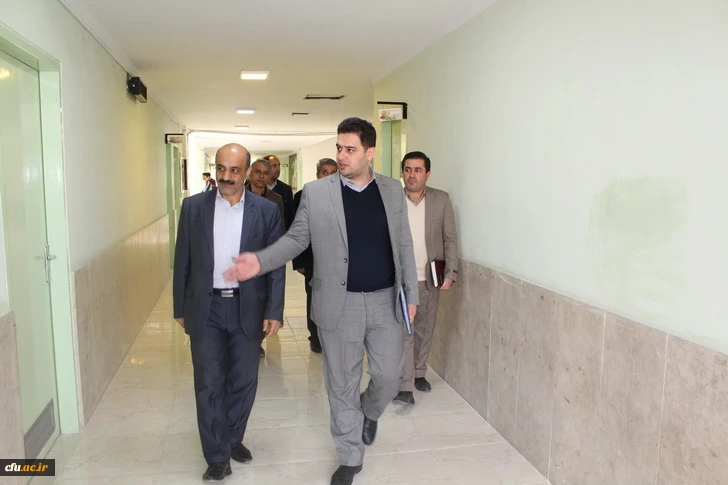 دیدارصمیمی دکتر روشندل معاون آموزشی وتحصیلات تکمیلی دانشگاه فرهنگیان کشور بااعضای هیئت علمی دانشگاه فرهنگیان استان قزوین 13