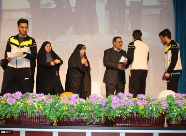 دکتر علی نژاد در آیین اختتامیه دومین جشنواره ورزش های همگانی:

 رشد و پویایی تهفته در تلاش های ورزشی، مولفه های اصلی تربیت جسمی و روحی است 2