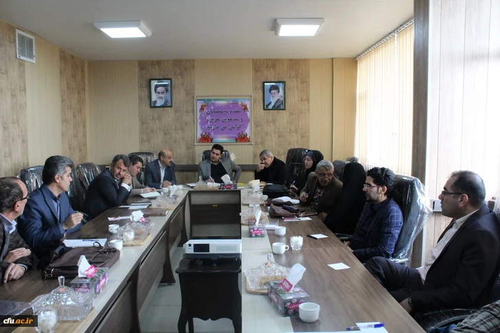 دیدارصمیمی دکتر روشندل معاون آموزشی وتحصیلات تکمیلی دانشگاه فرهنگیان کشور بااعضای هیئت علمی دانشگاه فرهنگیان استان قزوین 2