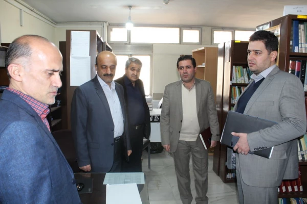 دیدارصمیمی دکتر روشندل معاون آموزشی وتحصیلات تکمیلی دانشگاه فرهنگیان کشور بااعضای هیئت علمی دانشگاه فرهنگیان استان قزوین 8