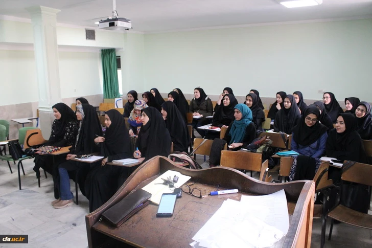 دیدارصمیمی دکتر روشندل معاون آموزشی وتحصیلات تکمیلی دانشگاه فرهنگیان کشور بااعضای هیئت علمی دانشگاه فرهنگیان استان قزوین 10