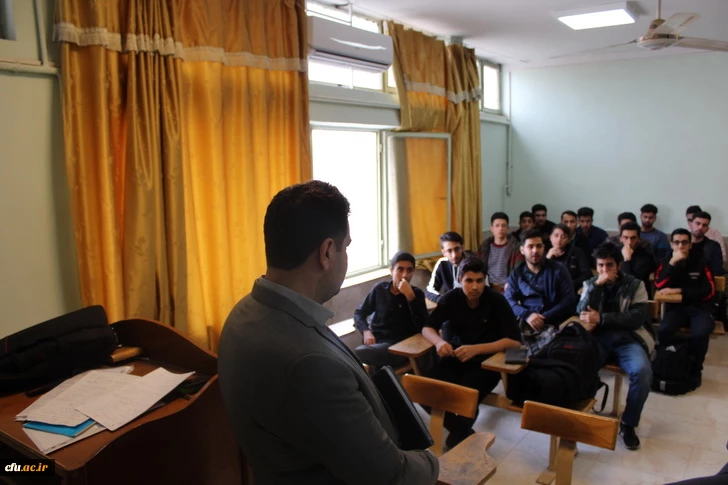 دیدارصمیمی دکتر روشندل معاون آموزشی وتحصیلات تکمیلی دانشگاه فرهنگیان کشور بااعضای هیئت علمی دانشگاه فرهنگیان استان قزوین 9