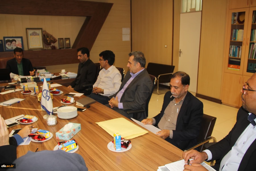 نشست مشترک شورای آموزشی دانشگاه فرهنگیان هرمزگان و مدیران جدید گروه های آموزشی
 4