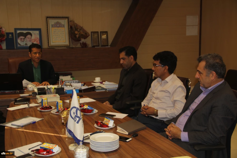 نشست مشترک شورای آموزشی دانشگاه فرهنگیان هرمزگان و مدیران جدید گروه های آموزشی
 5