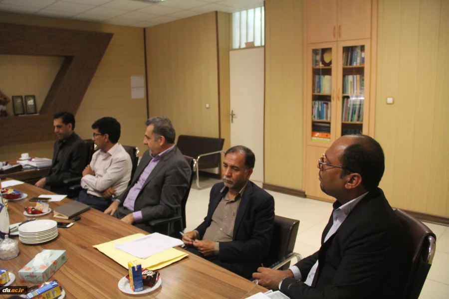 نشست مشترک شورای آموزشی دانشگاه فرهنگیان هرمزگان و مدیران جدید گروه های آموزشی
 7