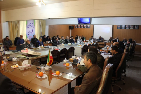 تبیین دستاوردهای نظام مقدس جمهوری اسلامی:
در نشست صمیمی کارکنان بسیجی دانشگاه فرهنگیان همدان با موضوع " چهل سالگی انقلاب اسلامی "