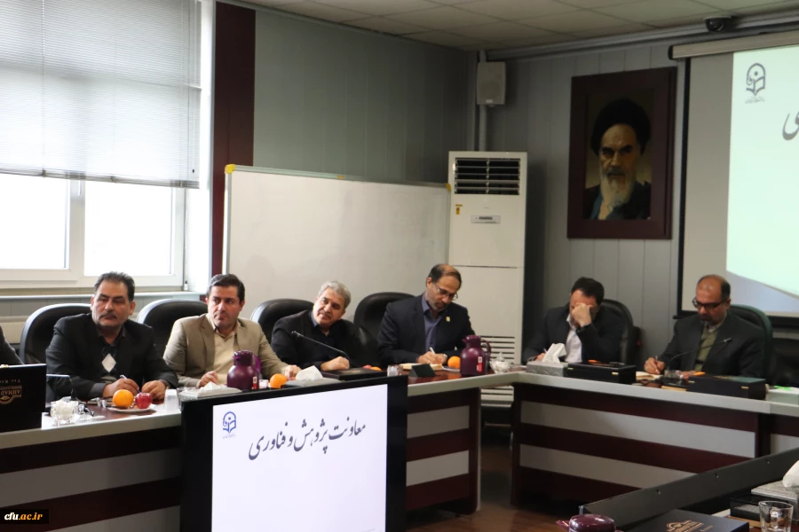 دکتر خنیفر در نشست مدیران دانشگاه:

نشست مدیران فرصتی برای بهره مندی از ایده ها 6