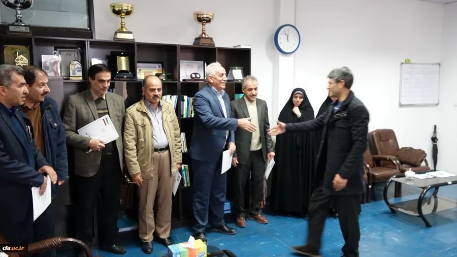 با حضور دکتر معروفی در مدیریت استانی برگزار شد؛

تجلیل از مدیران گروه های آموزشی پردیس های دانشگاه فرهنگیان استان کردستان 6