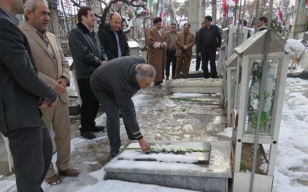 حضور در گلزار شهدا تبریز و تجدید پیمان با آرمان های بلند انقلاب اسلامی