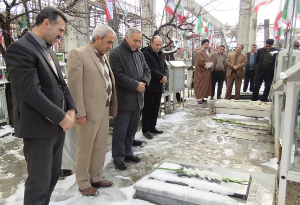 حضور در گلزار شهدا تبریز و تجدید پیمان با آرمان های بلند انقلاب اسلامی