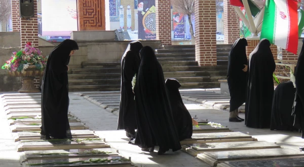 حضور در گلزار شهدا تبریز و تجدید پیمان با آرمان های بلند انقلاب اسلامی