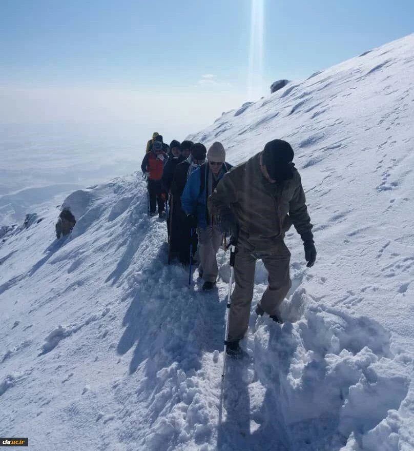 یکصدمین صعود تیم کوهنوردی دانشگاه فرهنگیان آذربایجان شرقی