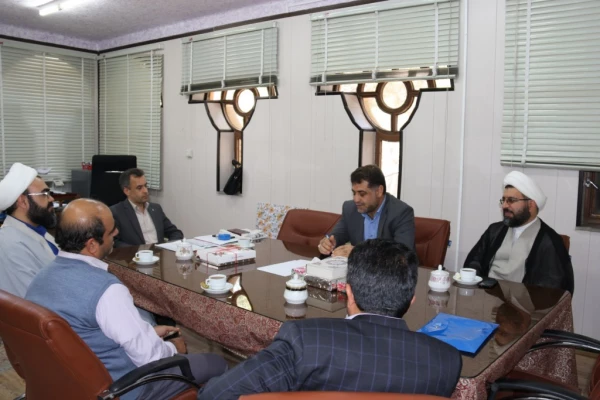 دیدار مسئولین بسیج دانشجویی استان یزد با مدیر امور پردیس های استان در ایام الله دهه فجر
 4