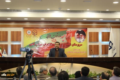 محمد پور در افتتاحیه دوره توان افزایی سرپرستان شبانه روزی جدید الانتصاب:

سرپرستان شبانه روزی می توانند در جهت رشد علمی، تربیت معنوی و حرفه‎ای دانشجومعلمان گام اساسی بردارند.