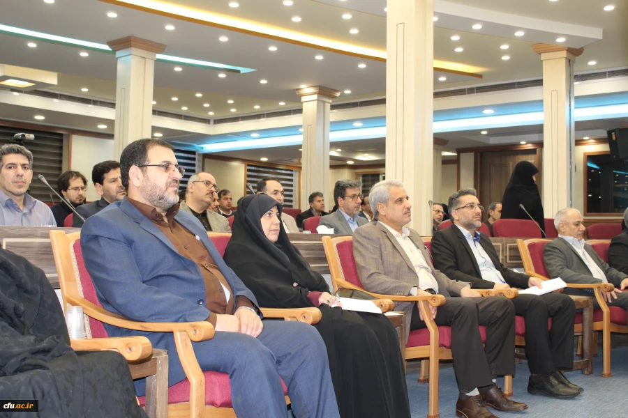 دکتر محمد پور در افتتاحیه دوره توان افزایی سرپرستان شبانه روزی جدید الانتصاب:

سرپرستان شبانه روزی می توانند در جهت رشد علمی، تربیت معنوی و حرفه‎ای دانشجومعلمان گام اساسی بردارند. 5