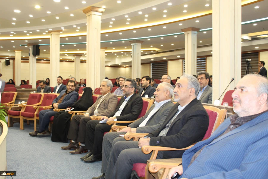 دکتر محمد پور در افتتاحیه دوره توان افزایی سرپرستان شبانه روزی جدید الانتصاب:

سرپرستان شبانه روزی می توانند در جهت رشد علمی، تربیت معنوی و حرفه‎ای دانشجومعلمان گام اساسی بردارند. 6