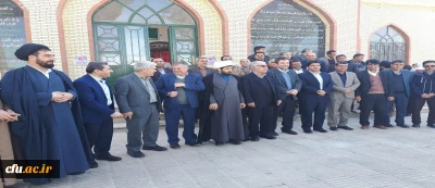 با حضور مسئولان دانشگاه فرهنگیان کهگیلویه و بویراحمد انجام شد:

آئین غبارروبی و عطرافشانی قبور مطهر شهدای یاسوج