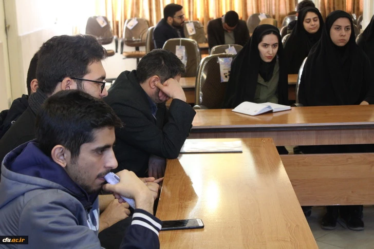 نشست صمیمی دکتررضایی رئیس گروه مطالعات فرهنگی دانشگاه فرهنگیان بامسئولین کانونها وتشکل های دانشجویی دانشگاه فرهنگیان استان قزوین 8