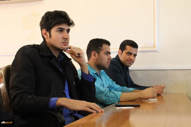 نشست صمیمی دکتررضایی رئیس گروه مطالعات فرهنگی دانشگاه فرهنگیان بامسئولین کانونها وتشکل های دانشجویی دانشگاه فرهنگیان استان قزوین 10