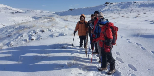 یکصدمین صعود تیم کوهنوردی دانشگاه فرهنگیان آذربایجان شرقی