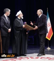 افتخار آفرینی دکتر نصراله صالحی در سی و ششمین دوره کتاب سال جمهوری اسلامی
 3