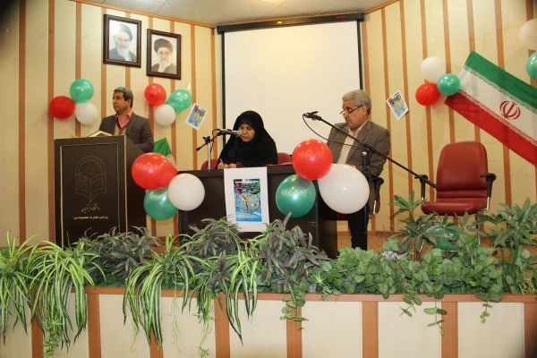 دکتر علی نژاد در نشست صمیمی با سرپرستان سراهای دانشجویی جدید الانتصاب عنوان کرد:  سرپرستان باید در نقش سراهای دانشجویی مبلغان ادبیات رحمت و امتنان باشند 2