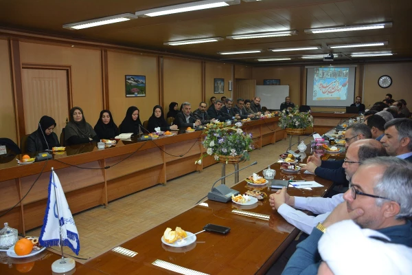 با حضور اساتید و کارکنان پردیس های دانشگاه فرهنگیان استان
مراسم گرامیداشت چهلمین بهار انقلاب شکوهمند اسلامی برگزار شد
 3