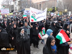 شرکت گسترده مسئولین، اساتید و کارکنان دانشگاه فرهنگیان استان آذربایجان غربی در راهپیمایی 22 بهمن سال 97 8