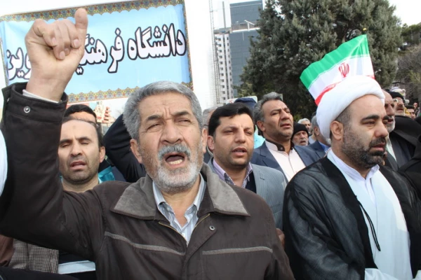 شرکت گسترده وپرشور مسئولین،کارکنان ودانشجویان دانشگاه فرهنگیان استان قزوین درراهپیمایی یوم الله 22بهمن 97 7