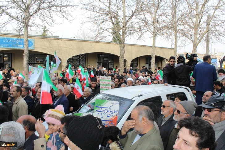 شرکت گسترده وپرشور مسئولین،کارکنان ودانشجویان دانشگاه فرهنگیان استان قزوین درراهپیمایی یوم الله 22بهمن 97 12