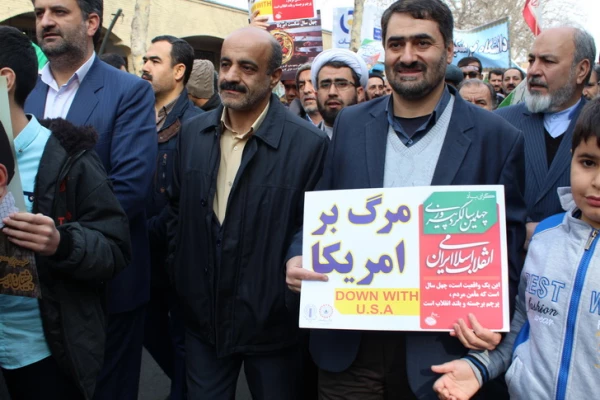 شرکت گسترده وپرشور مسئولین،کارکنان ودانشجویان دانشگاه فرهنگیان استان قزوین درراهپیمایی یوم الله 22بهمن 97 13