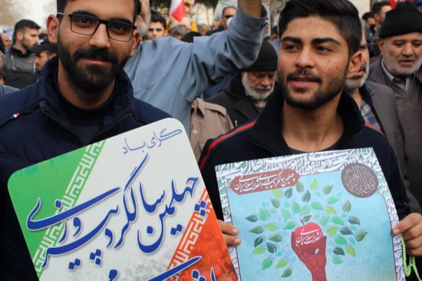 شرکت گسترده وپرشور مسئولین،کارکنان ودانشجویان دانشگاه فرهنگیان استان قزوین درراهپیمایی یوم الله 22بهمن 97 14