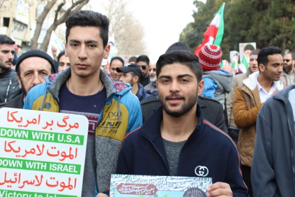 شرکت گسترده وپرشور مسئولین،کارکنان ودانشجویان دانشگاه فرهنگیان استان قزوین درراهپیمایی یوم الله 22بهمن 97 15