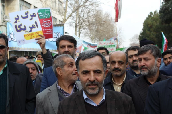 شرکت گسترده وپرشور مسئولین،کارکنان ودانشجویان دانشگاه فرهنگیان استان قزوین درراهپیمایی یوم الله 22بهمن 97 17