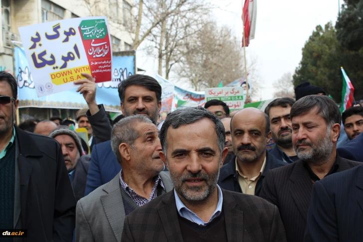 شرکت گسترده وپرشور مسئولین،کارکنان ودانشجویان دانشگاه فرهنگیان استان قزوین درراهپیمایی یوم الله 22بهمن 97 17