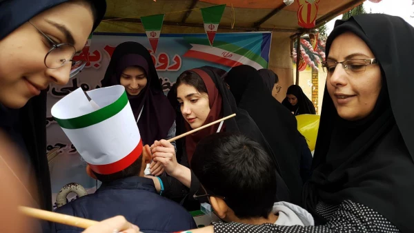 حضور پرشور دانشجویان و اساتید و کارکنان دانشگاه فرهنگیان استان مازندران در راهپیمایی 22 بهمن1397