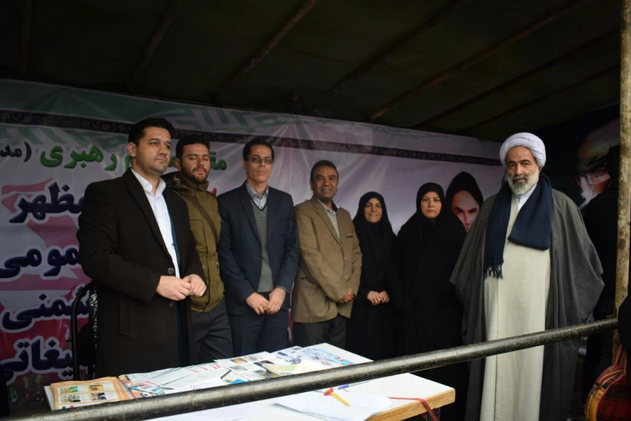 حضور چشمگیر کارکنان، اساتید و دانشجو معلمان استان تهران در راهپیمایی یوم الله 22 بهمن