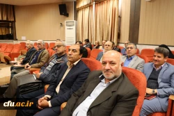 نشست صمیمی اساتید و اعضای هیات علمی با دکتر خنیفر و اعضای هیات رییسه 16