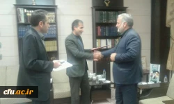 تقدیم ابلاغ ریاست هیات امنا ی دانشگاه فرهنگیان استان به استاندار سیستان وبلوچستان جناب آقای مهندس موهبتی