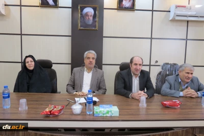 مدیر کل دانشجویی دانشگاه در جمع سرپرستان سراهای دانشجویی مناطق 2و 9 کشور در  استان گیلان :

 تربیت بایدبه اصل آموزش عمومی، نوآوری، رقابت، آینده پژوهی و مهارت نیروی انسانی متکی باشد