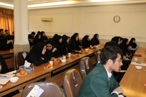 دردانشگاه فرهنگیان استان قزوین برگزارشد:« همایش استانی نقش ورسالت دانشگاه فرهنگیان درتربیت شهروندفعال» 5