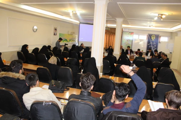 دردانشگاه فرهنگیان استان قزوین برگزارشد:« همایش استانی نقش ورسالت دانشگاه فرهنگیان درتربیت شهروندفعال» 8