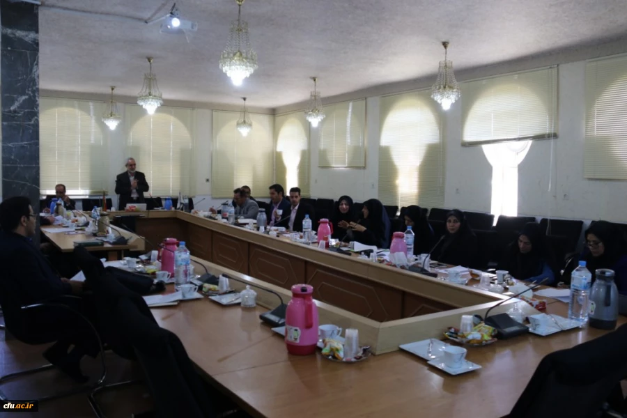 برگزاری دوره توانمند سازی کارورزی مدرسان پردیس های استان یزد
 2