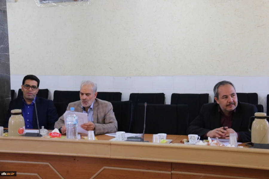 برگزاری دوره توانمند سازی کارورزی مدرسان پردیس های استان یزد
 4