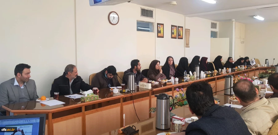 به همت حوزه نظارت و ارزیابی دانشگاه فرهنگیان استان مرکزی برگزار شد

کارگاه اخلاق حرفه ای با تأکید بر آموزه های اسلامی 3