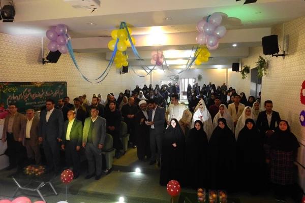 با حضور بیش از 37زوج دانشجو،
مراسم جشن بزرگ ازدواج دانشجویی در دانشگاه فرهنگیان لرستان برگزار شد.