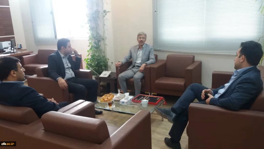 دیدار دکتر جرفی سرپرست مدیریت امور پردیس های دانشگاه فرهنگیان با مهندس قربانی مدیر کل توسعه ونوسازی مدارس استان خوزستان