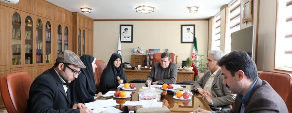 نشست "گفتگوی نمایندگان مجمع دانش آموختگان با حضور رییس دانشگاه و معاون دانشجویی" برگزار شد 2