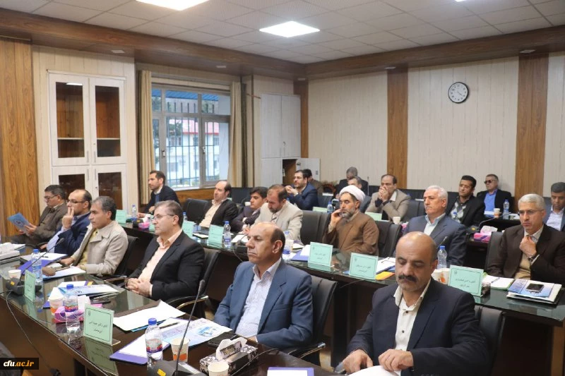 دکتر طاهری نیا در کارگروه بررسی آسیب ها و چالش های فرهنگی و اجتماعی:

پژوهانه سال 95  تا دو سال محفوظ است و می تواند هزینه گردد 2